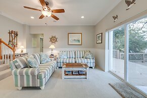 Waterfront Topping Vacation Home w/ Boat Dock!