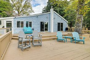 Waterfront Topping Vacation Home w/ Boat Dock!