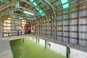 Waterfront Topping Vacation Home w/ Boat Dock!
