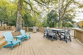 Waterfront Topping Vacation Home w/ Boat Dock!
