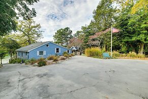 Waterfront Topping Vacation Home w/ Boat Dock!