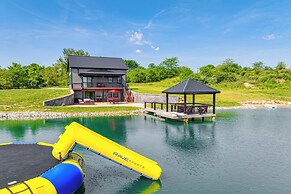 Exquisite Hagerstown Home With Deck & Gazebo!