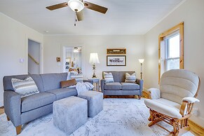 Lovely Rural Hixton Farmhouse w/ Porch & Fire Pit!