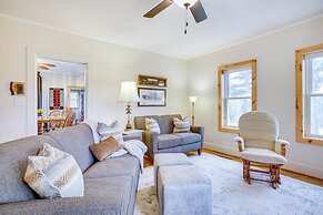 Lovely Rural Hixton Farmhouse w/ Porch & Fire Pit!