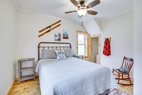 Lovely Rural Hixton Farmhouse w/ Porch & Fire Pit!