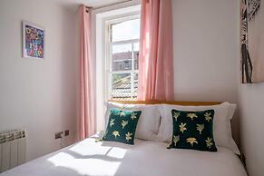 Trendy & Central 2BD Flat -brick Lane, Shoreditch!