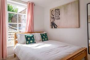 Trendy & Central 2BD Flat -brick Lane, Shoreditch!
