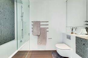Ravishing 1BD Flat - 2 Minute Walk From the O2!