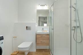 Apartment for 6 in Poznan by Renters