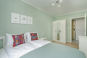 Apartment for 6 in Poznan by Renters
