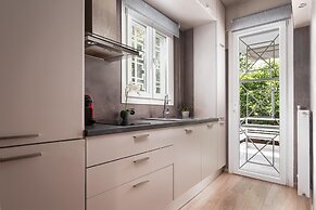 Glyfada Aurora Elegant Apartment