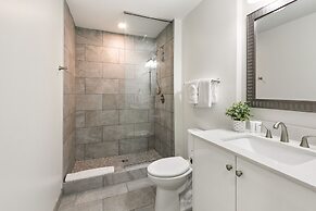 Elegance 4BR Luxury Condo New Orleans