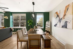 Elegance 4BR Luxury Condo New Orleans