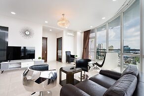 Tracy Ben Thanh Tower