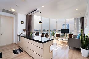 Tracy Ben Thanh Tower