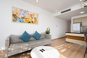 Tracy Ben Thanh Tower