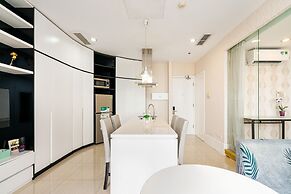 Tracy Ben Thanh Tower