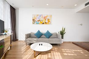 Tracy Ben Thanh Tower