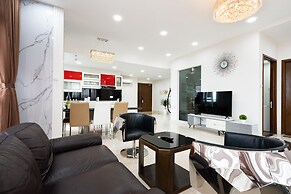 Tracy Ben Thanh Tower