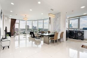 Tracy Ben Thanh Tower