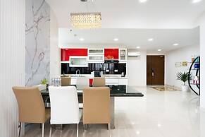 Tracy Ben Thanh Tower