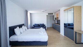 Milo Aparthotel