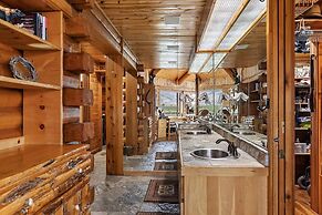 NEW! Elk Refuge Safari Chalet with Teton Views!