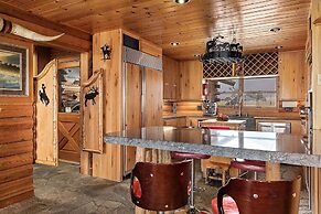 NEW! Elk Refuge Safari Chalet with Teton Views!