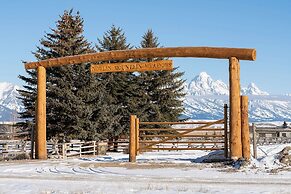 NEW! Elk Refuge Safari Chalet with Teton Views!