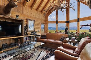 NEW! Elk Refuge Safari Chalet with Teton Views!