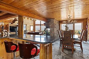 NEW! Elk Refuge Safari Chalet with Teton Views!