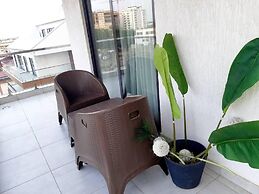 Immaculate Beauty Gem-5 Star Location- Pools - Gym