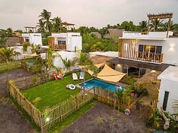 Luna Rossa  Beach Villas