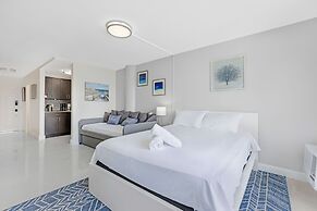 Waterfront condo Studio - Free Parking