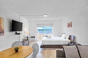 Waterfront Cozy Studio with a View