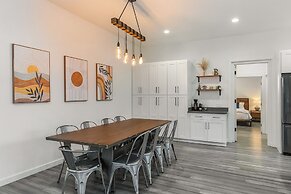 Walk to the waterfront- Charmwood House