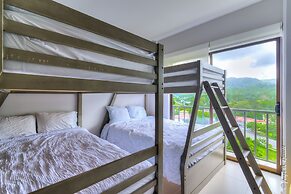 Luxurious and Warm Condo Just Step From the Beach!