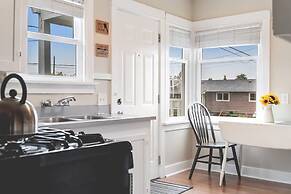 Walk to the waterfront The Cozy Cottage