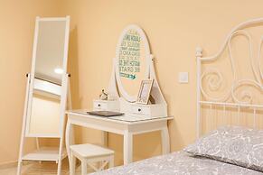 Modern & Beautiful Apt. Historic District - Sol