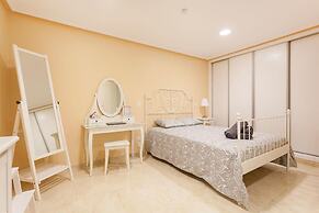 Modern & Beautiful Apt. Historic District - Sol