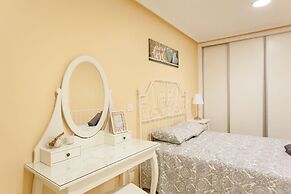 Modern & Beautiful Apt. Historic District - Sol