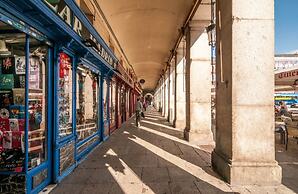 Over the Rooftops - Historic District - Sol