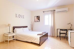 Cozy Urban Apt. Historic District - Sol