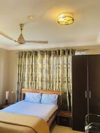 Luxurious Ten-Bedroom Lodge Apartment