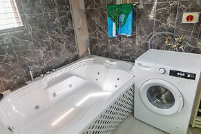 Topaz Apartment Villas-Pool Side Piton v