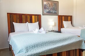 Tropical Palace Hotel