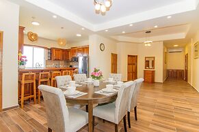 Tropical Palace Hotel