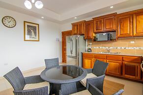 Tropical Palace Hotel