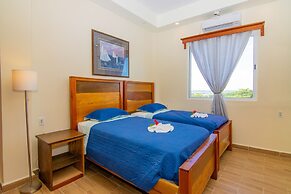 Tropical Palace Hotel