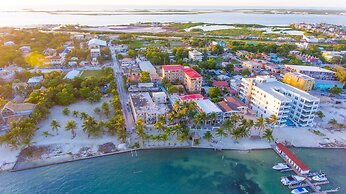 Tropical Palace Hotel